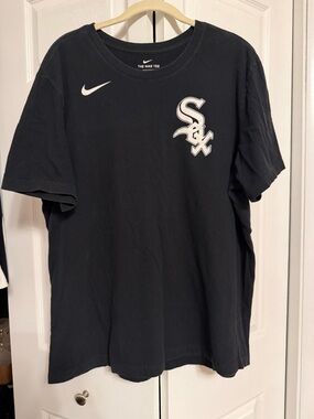 Nike Mens Chicago White Sox, Moncada #10 Tshirt
